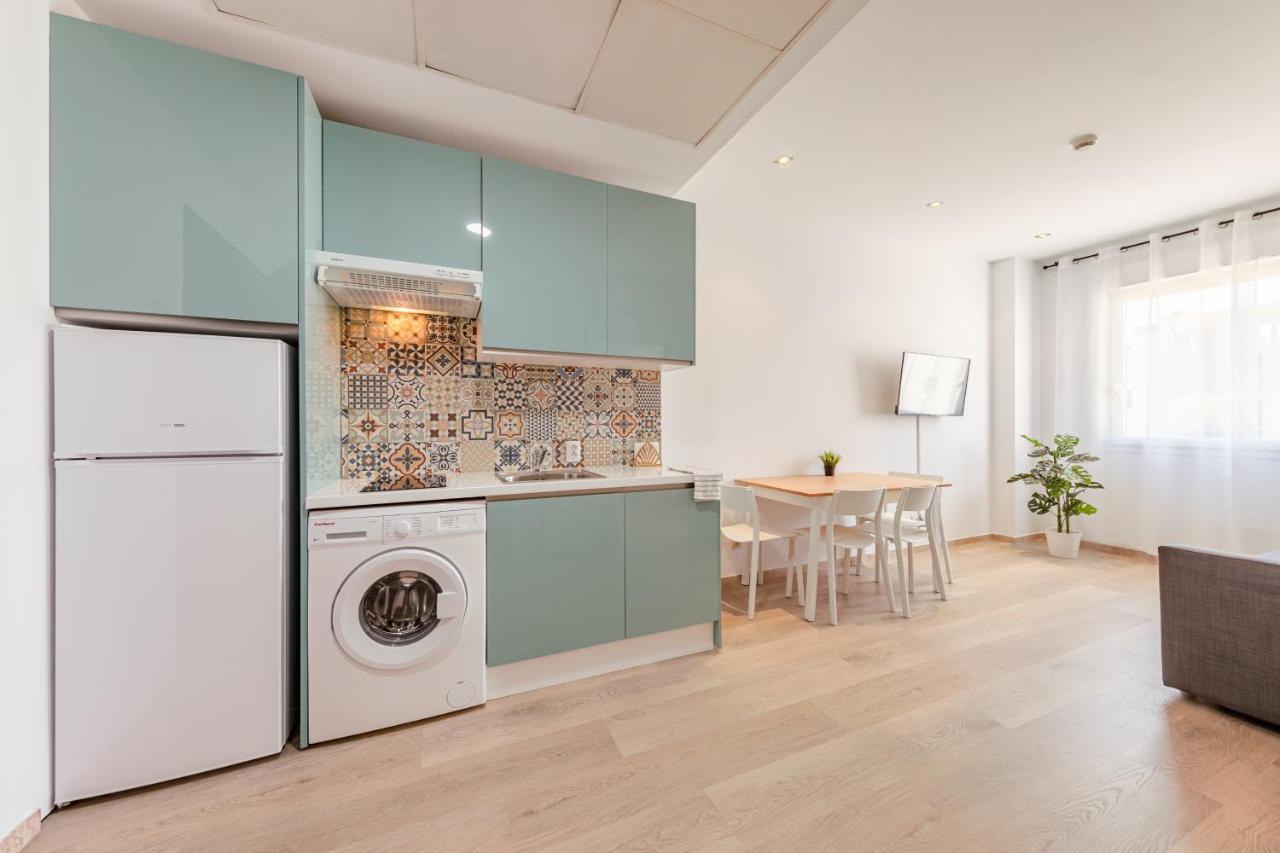 Apartment With Free Parking And Pool Bormujos Eksteriør bilde