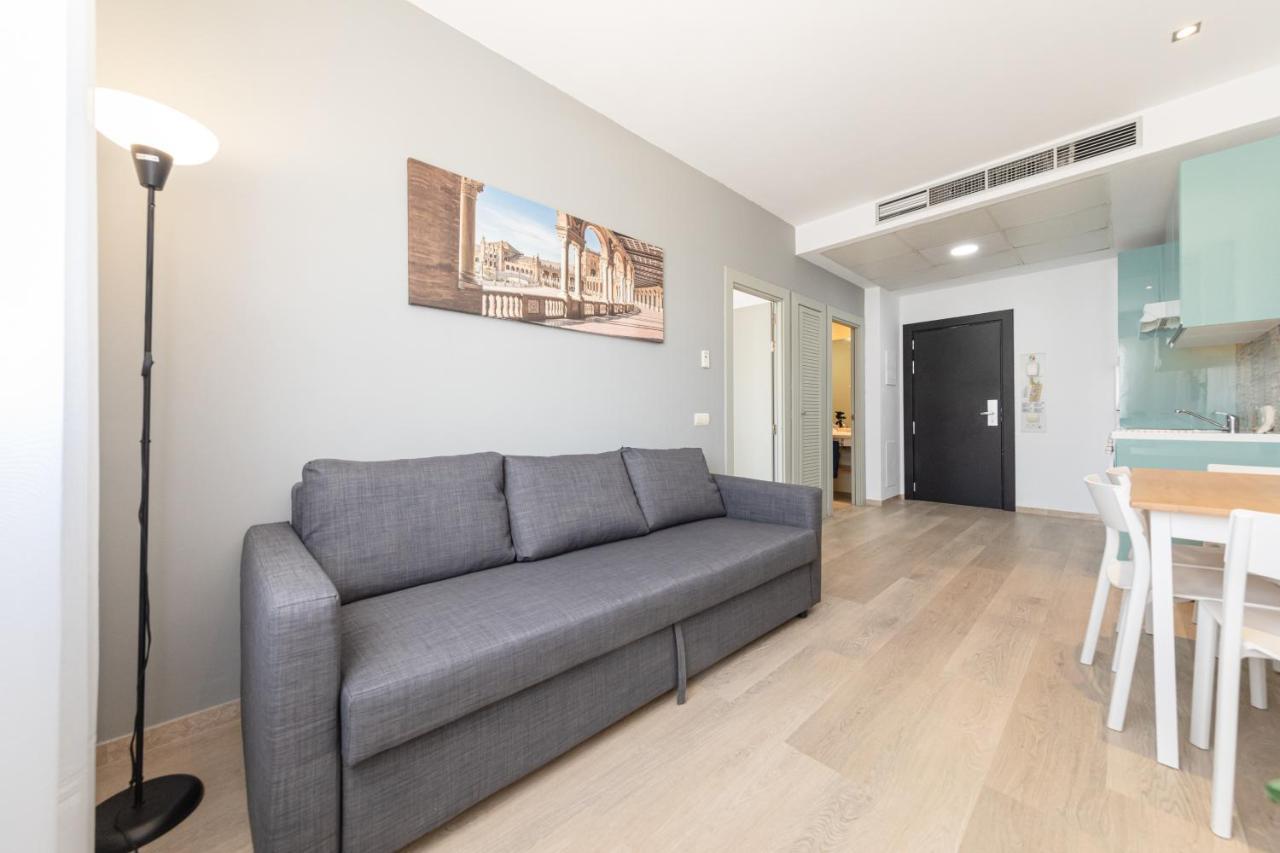Apartment With Free Parking And Pool Bormujos Eksteriør bilde