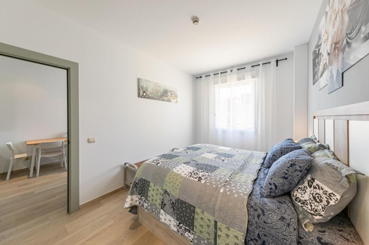 Apartment With Free Parking And Pool Bormujos Eksteriør bilde