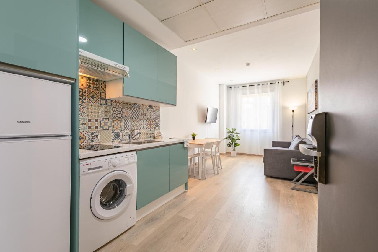Apartment With Free Parking And Pool Bormujos Eksteriør bilde