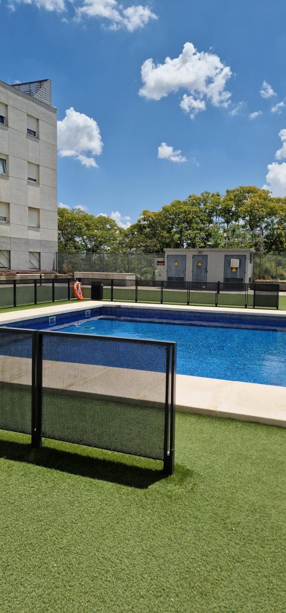 Apartment With Free Parking And Pool Bormujos Eksteriør bilde